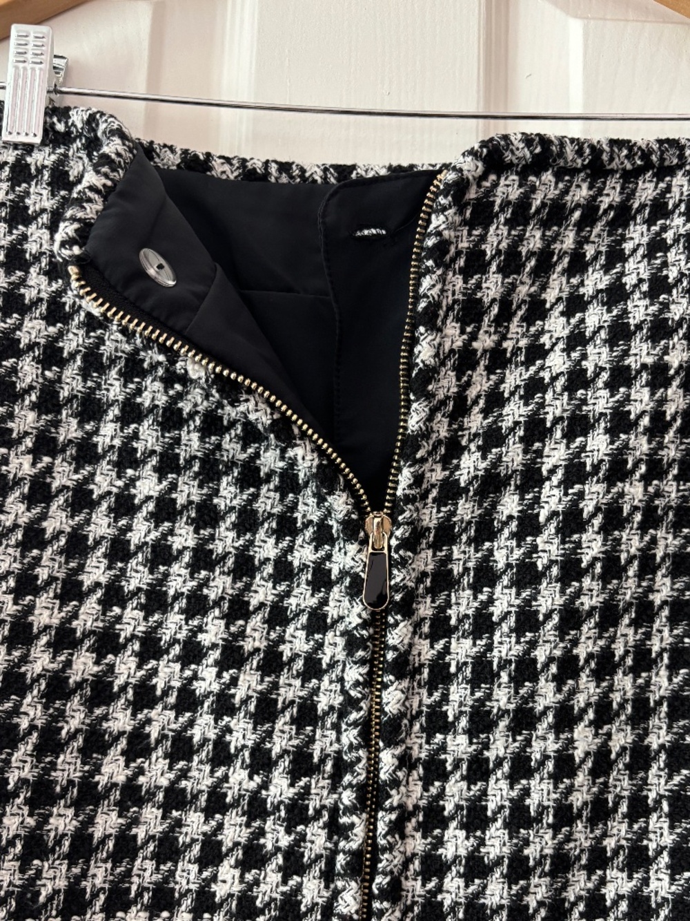 Maison d'Amelie Tweed Mini Skirt - Black & White Houndstooth Size 6 - Picture 6 of 10